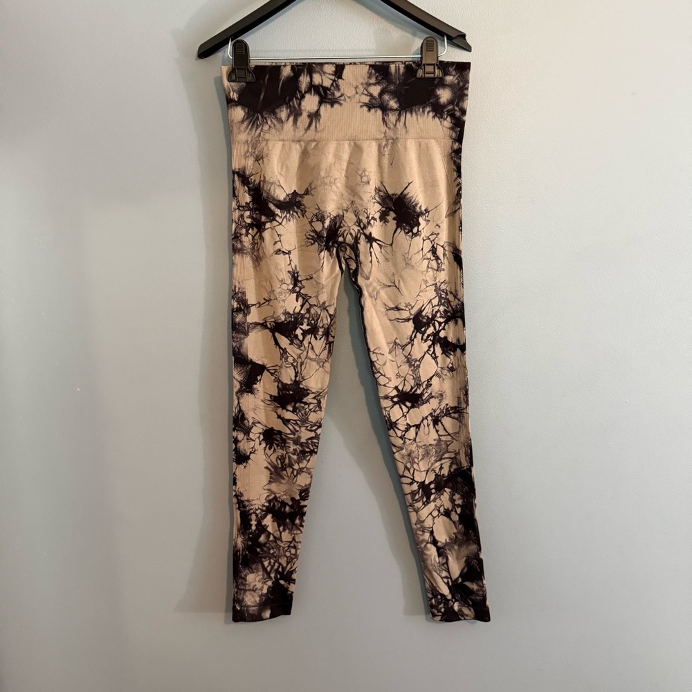 Gray & Black Tie-Dye Leggings